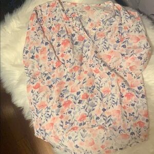 EUC size 5 floral 3/4 sleeve shirt A1